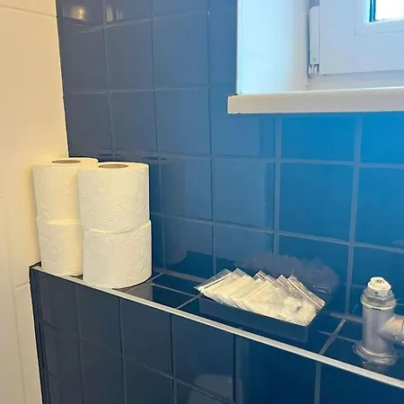 Cozy 1-bdroom In The Centre, Free Parking Apartment *