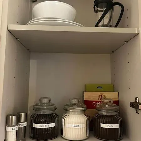 Cozy 1-bdroom In The Centre, Free Parking Apartamento Talin