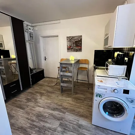 Cozy 1-bdroom In The Centre, Free Parking