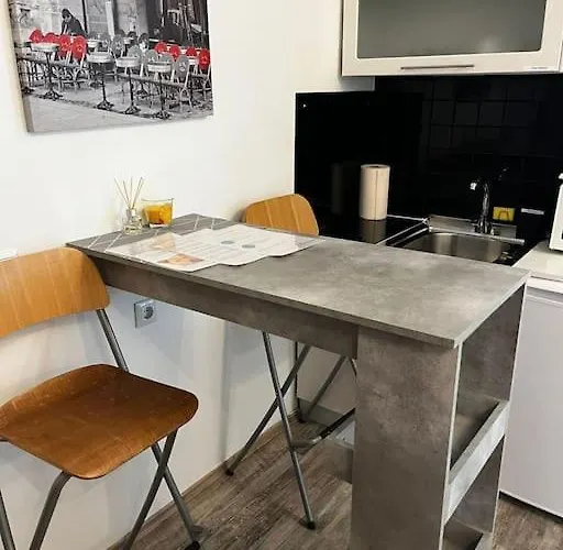 Apartament Cozy 1-bdroom In The Centre, Free Parking