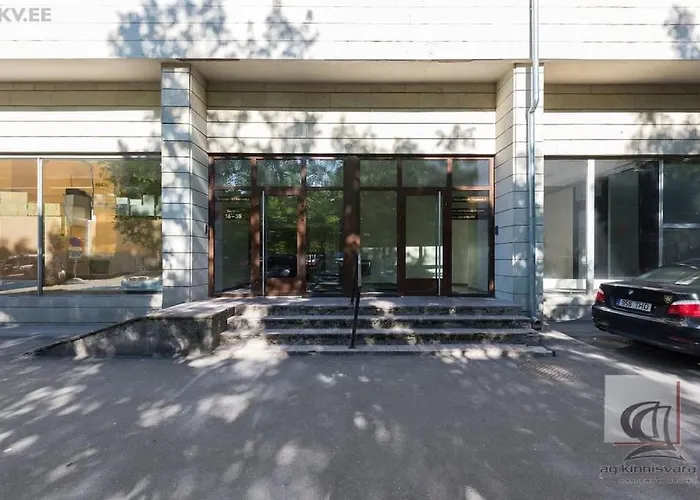 Lägenhet Cozy 1-bdroom In The Centre, Free Parking *