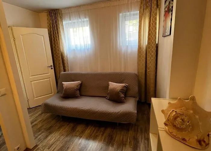 Cozy 1-bdroom In The Centre, Free Parking Apartament *