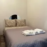 Cozy 1-bdroom In The Centre, Free Parking Apartamento *