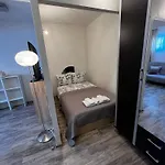 Cozy 1-bdroom In The Centre, Free Parking Apartamento Talin