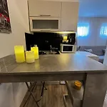 Apartamento Cozy 1-bdroom In The Centre, Free Parking Talin