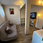 Cozy 1-bdroom In The Centre, Free Parking *