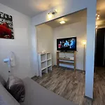 Apartamento Cozy 1-bdroom In The Centre, Free Parking *