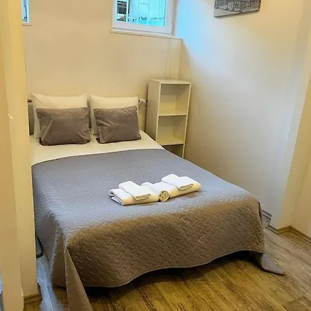 Korter Cozy 1-bdroom In The Centre, Free Parking *