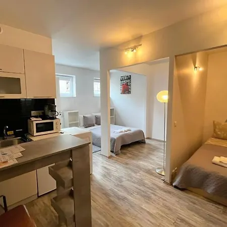 Korter Cozy 1-bdroom In The Centre, Free Parking *