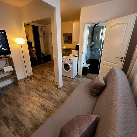Apartamento Cozy 1-bdroom In The Centre, Free Parking
